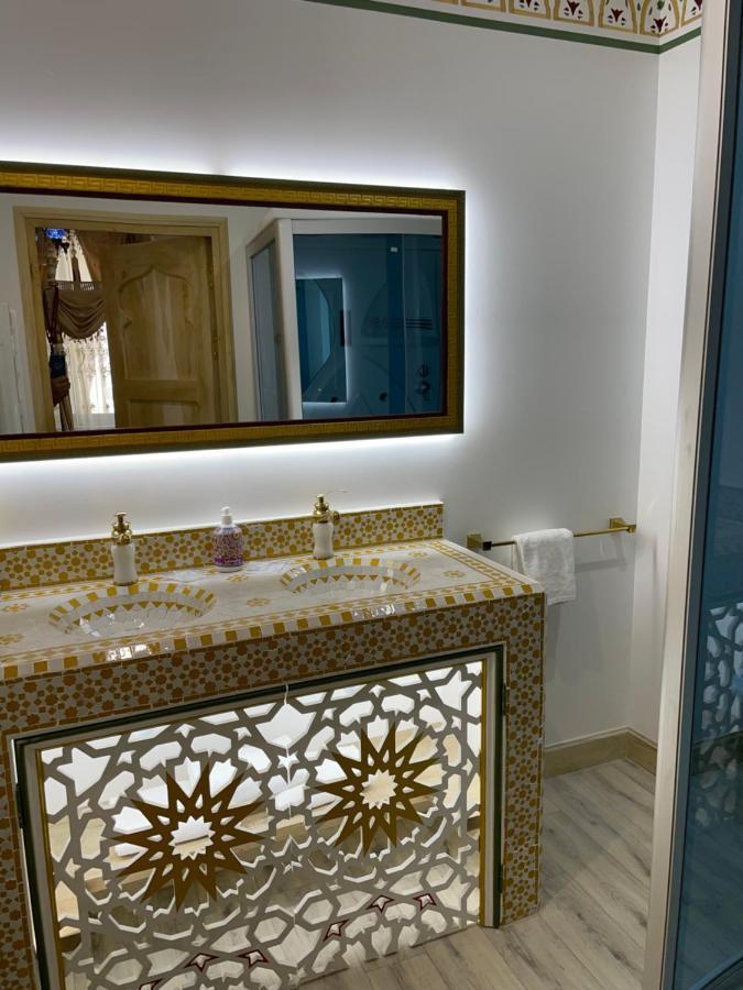 Chambre Orientale Cherazade Maison De L'Eglise Ναρμπόν Εξωτερικό φωτογραφία